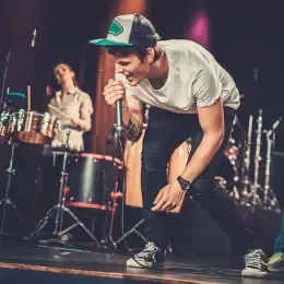 Hire bands for parties 6