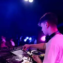Hire djs hero 2