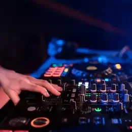 Hire djs hero 3